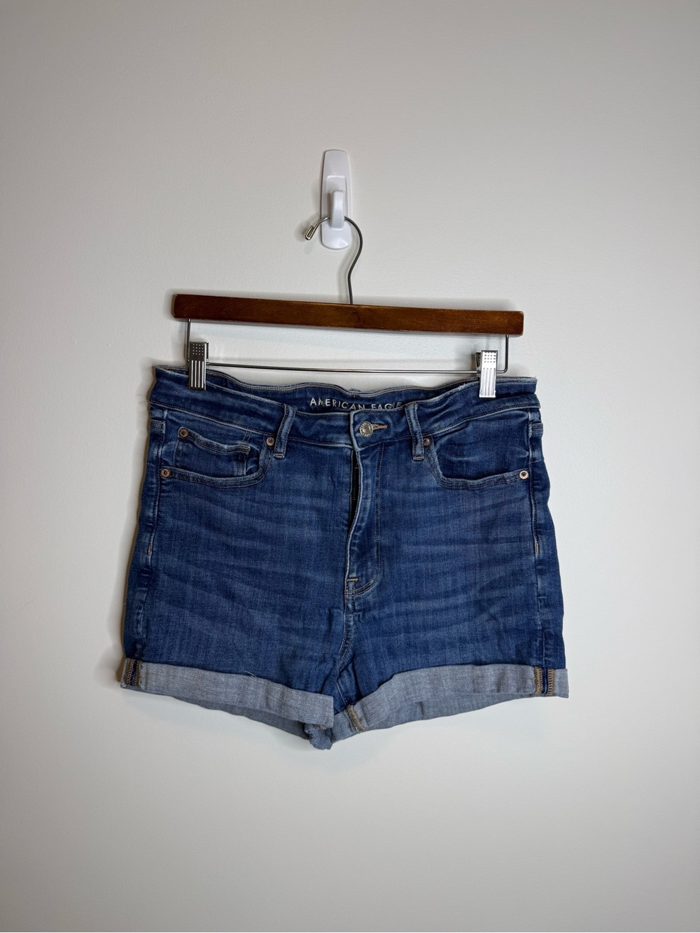 American Eagle Outfitters Dark Blue Rolled-Hem Denim Shorts size 12